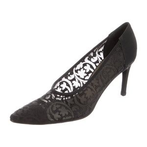 YVES SAINT LAURENT Lace Pattern Pumps